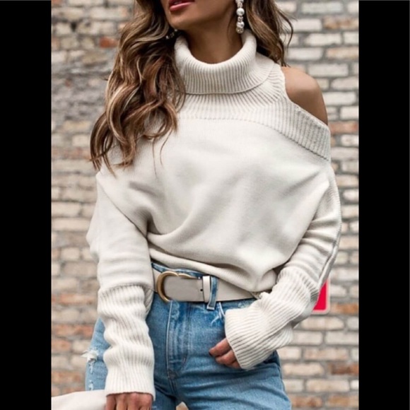 Slouchy Turtleneck Cold Shoulder Transcends Back- Ribbed Trim Cuffs Rare Sweater - Picture 2 of 11